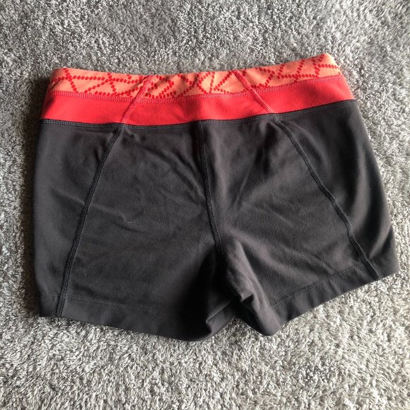 2 Pairs Running Yoga Cardio Shorts - Picture 4 of 6